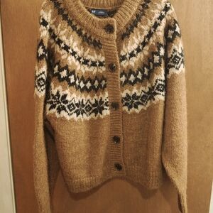 Gap Women's Tan Patterned Sweater